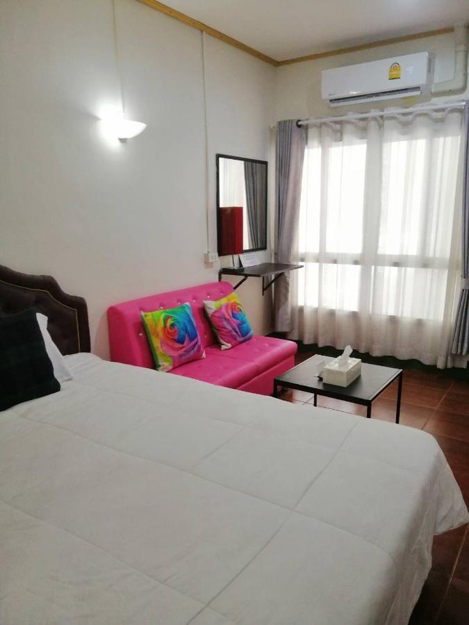 Khunnai House Chiang Mai Hotel Ngoại thất bức ảnh