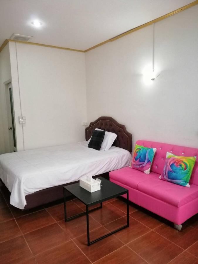 Khunnai House Chiang Mai Hotel Ngoại thất bức ảnh